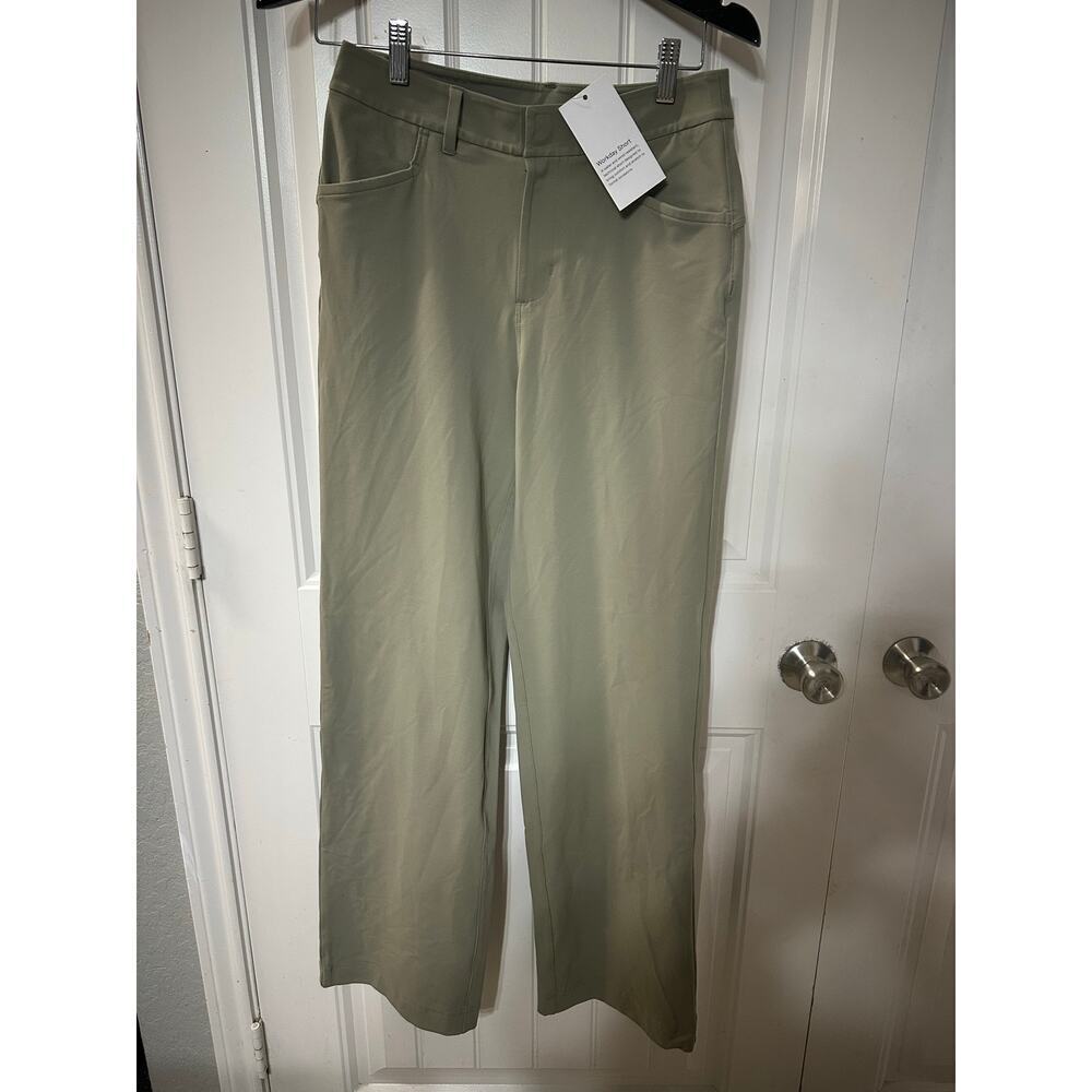 Public Rec Workday Short Chino Pants 28/32 Sage Green Preppy Office Performance